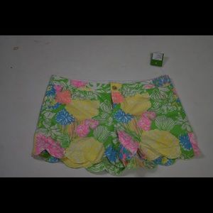 Lilly Pulitzer floral buttercup shorts size 10